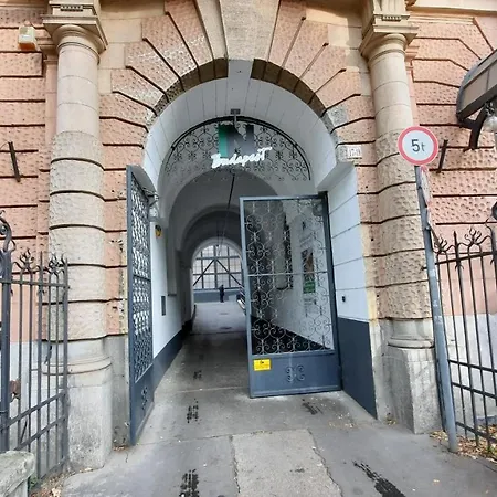 Apartment Hi-bp In-budapest Studio Apartman 1 Free Parking